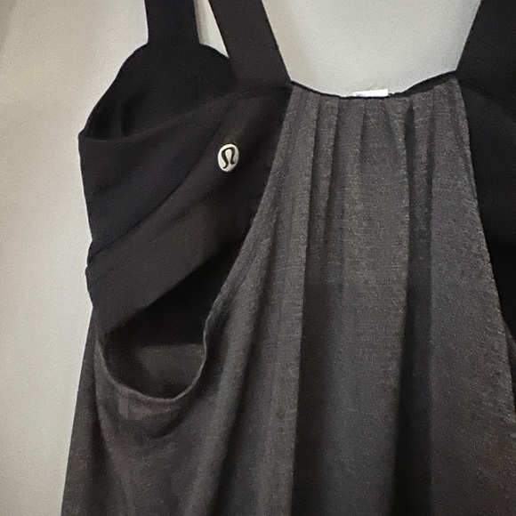 Lululemon tank with built in bra - Picture 4 of 4